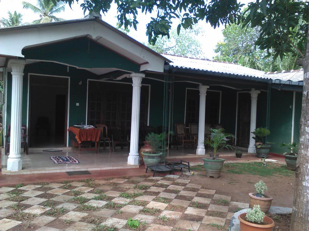 Elephant Safari Lodge Sigiriya Junction Habarana Exteriör bild